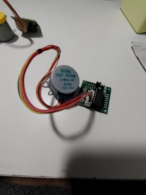 28byj-48 stepper motor